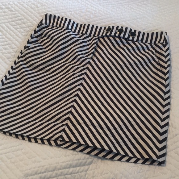 J. Crew Dresses & Skirts - J Crew chevron mini skirt